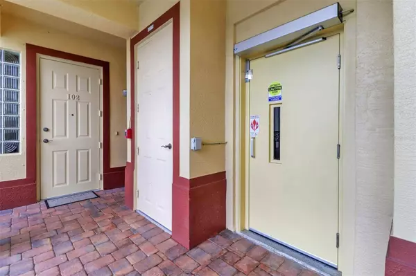 1708 BEACH Pkwy #201, Cape Coral, FL 33904