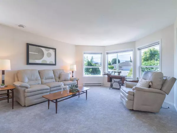 750 Arrowsmith Way, French Creek, BC V9P 2K5