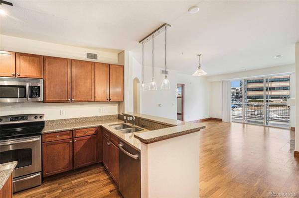 9019 E Panorama CIR #D-304, Englewood, CO 80112