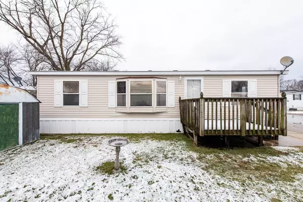 517 Main Street, Park City, IL 60085