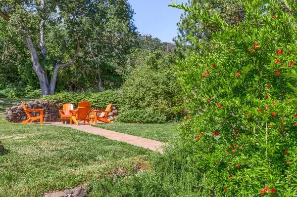 1138 Old Highway 99 South, Ashland, OR 97520