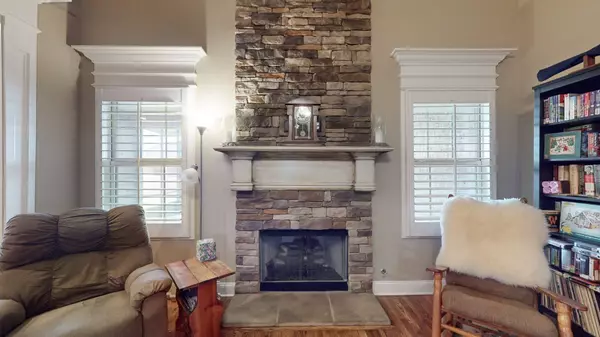 1021 Brokencreek Ln, Murfreesboro, TN 37129