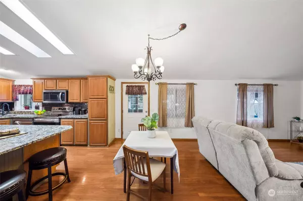 1806 154th ST S, Spanaway, WA 98387