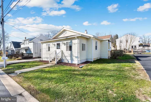 1332 CHERRY ST, Upper Chichester, PA 19061