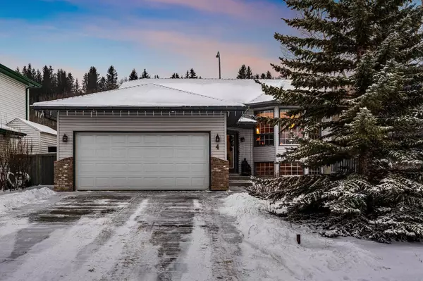 4 Bow CT, Cochrane, AB T4C 1M8