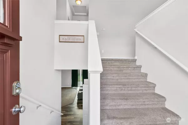 15421 Callie AVE SE, Yelm, WA 98597