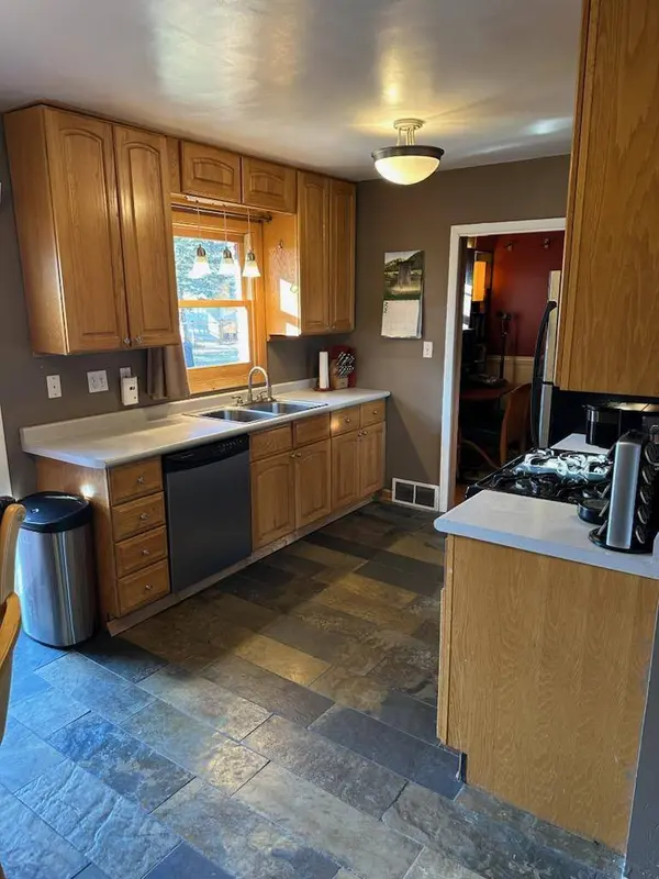 1266 Skillman AVE W, Roseville, MN 55113