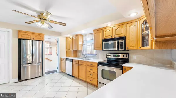 1332 CHERRY ST, Upper Chichester, PA 19061