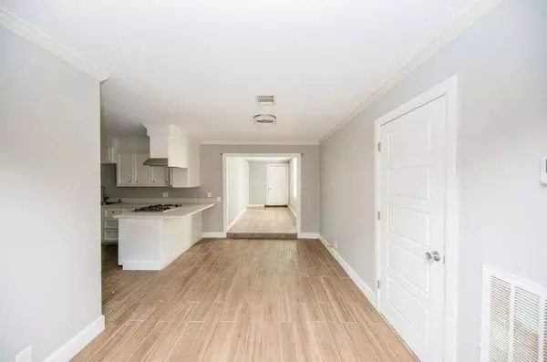 905 Orrel DR, Pasadena, TX 77503