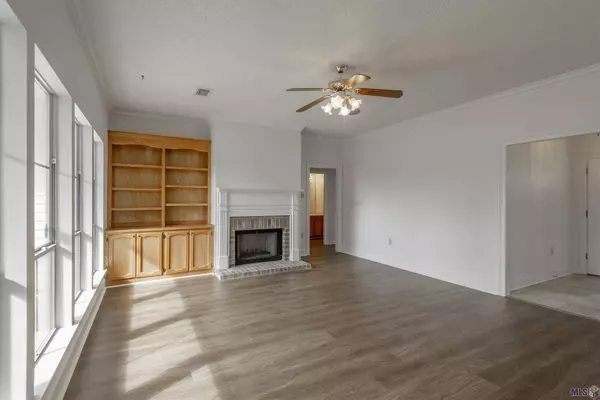 12822 MAGNOLIA CHASE DR, Baton Rouge, LA 70810