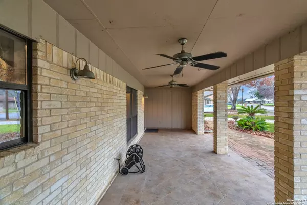 1323 Lake Winds Cir, New Braunfels, TX 78130