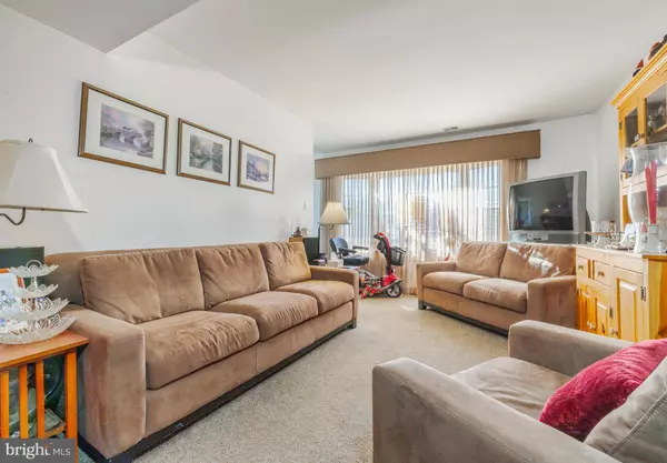 49 SUNSET DR, Clementon, NJ 08021