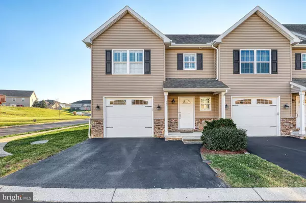 827 SPRING ROCK CT, Mechanicsburg, PA 17055