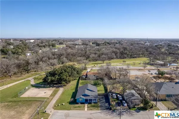 406 Smith ST, Belton, TX 76513