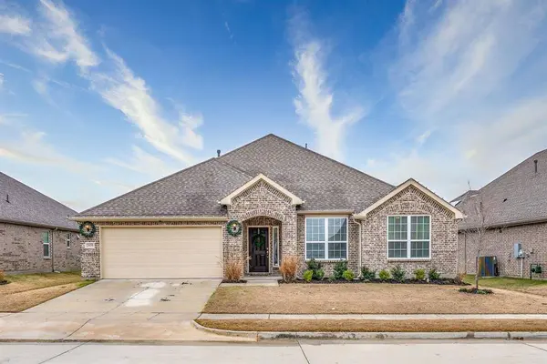 2808 Tobias Lane, Aubrey, TX 76227