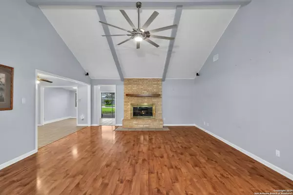 1323 Lake Winds Cir, New Braunfels, TX 78130