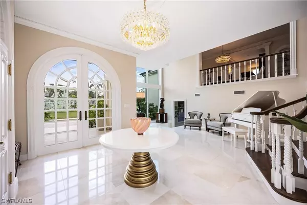 8218 Sanderling RD, Sarasota, FL 34242