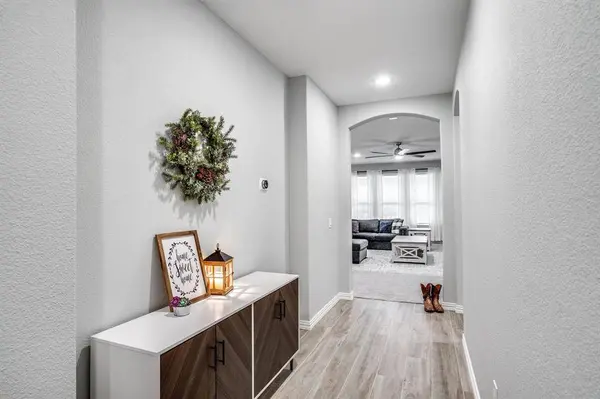 2808 Tobias Lane, Aubrey, TX 76227