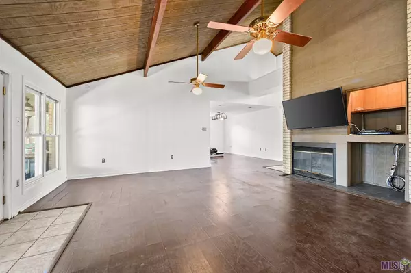 1730 S FLANNERY RD, Baton Rouge, LA 70816