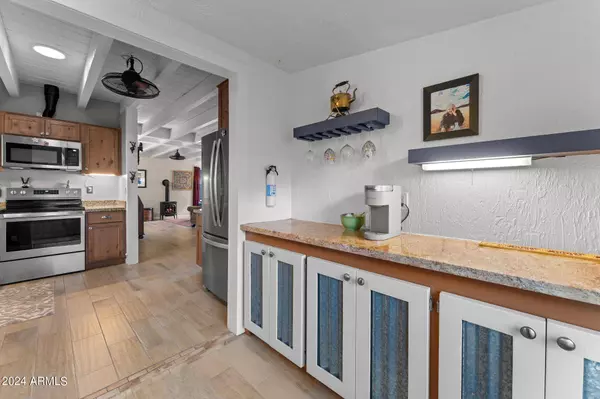 17558 W FOOTHILL Road, Yarnell, AZ 85362