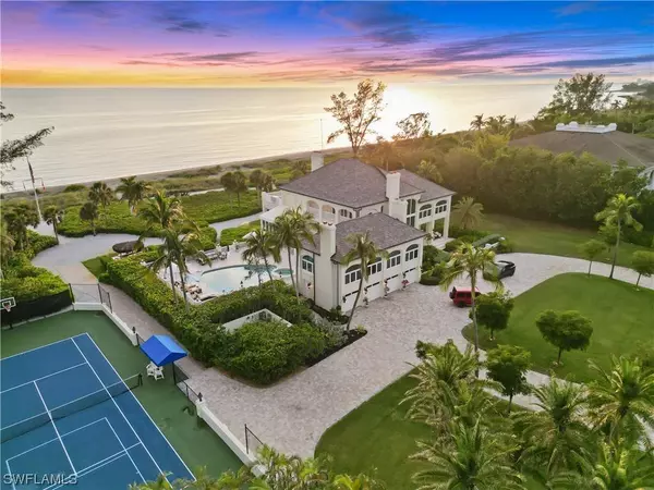 8218 Sanderling RD, Sarasota, FL 34242