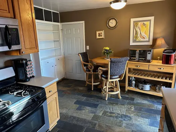 1266 Skillman AVE W, Roseville, MN 55113