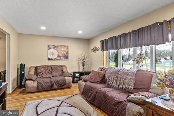 158 GANTTOWN RD, Blackwood, NJ 08012