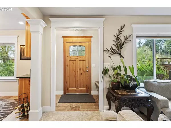 599 RIVER LOOP 2, Eugene, OR 97404