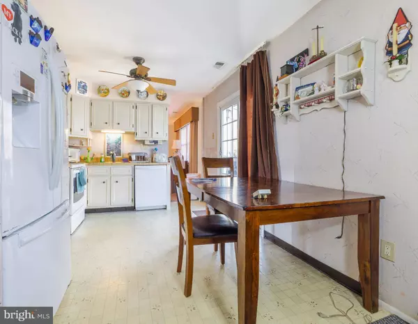 49 SUNSET DR, Clementon, NJ 08021