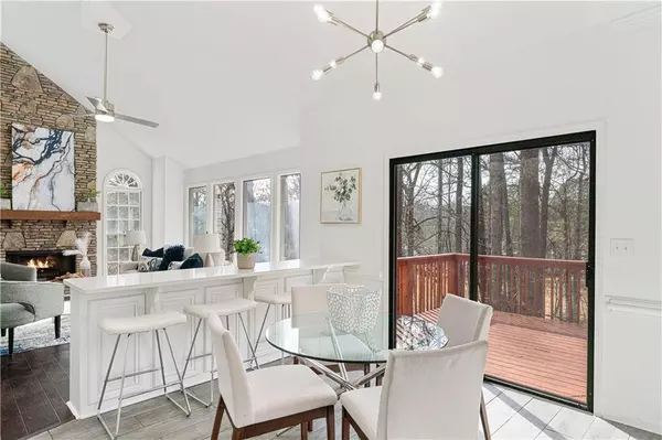 620 Fourth Fairway DR, Roswell, GA 30076