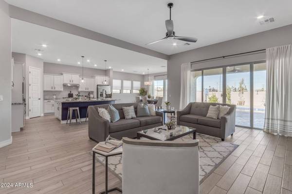 11814 W LUXTON Lane, Avondale, AZ 85323