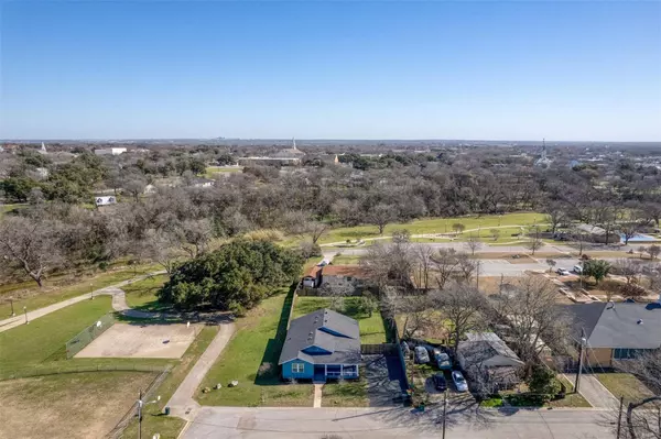 406 Smith ST, Belton, TX 76513