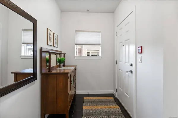 595 Latoria Rd #200, Colwood, BC V9C 2Z9