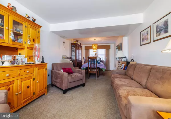 49 SUNSET DR, Clementon, NJ 08021