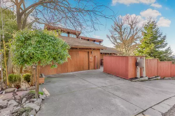 11 Senior AVE, Berkeley, CA 94708