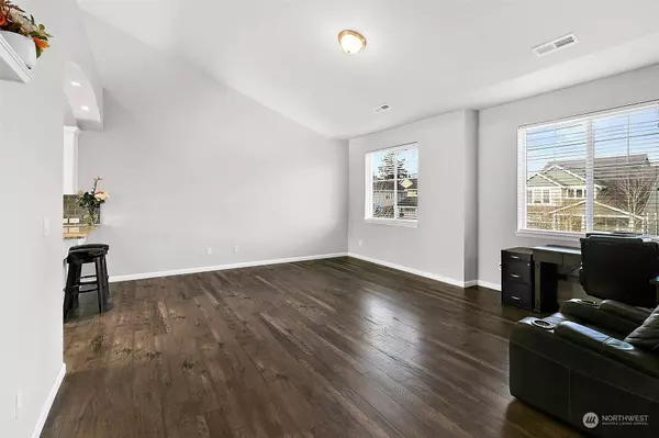 15421 Callie AVE SE, Yelm, WA 98597