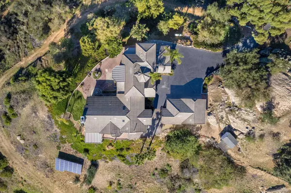 2925 Los Campos Dr, Fallbrook, CA 92028