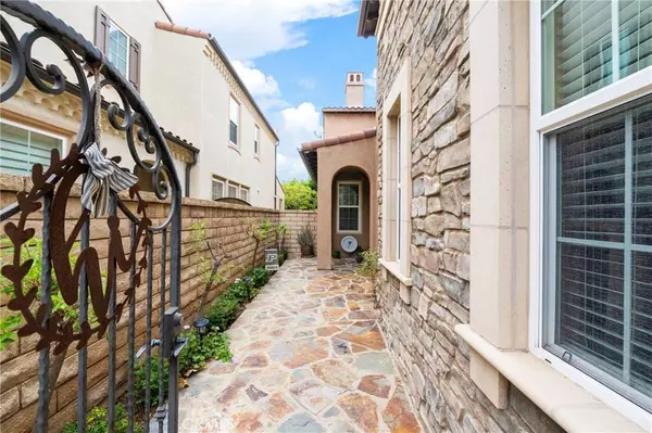 33 Sanctuary, Irvine, CA 92620