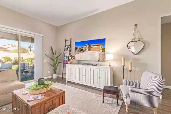 12626 W LOWDEN Road, Peoria, AZ 85383