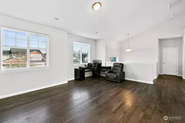 15421 Callie AVE SE, Yelm, WA 98597