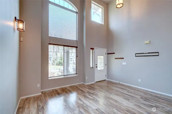 4534 SE Bakken CT, Port Orchard, WA 98366