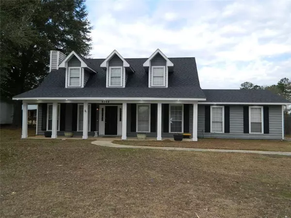 8349 Lott RD, Wilmer, AL 36587