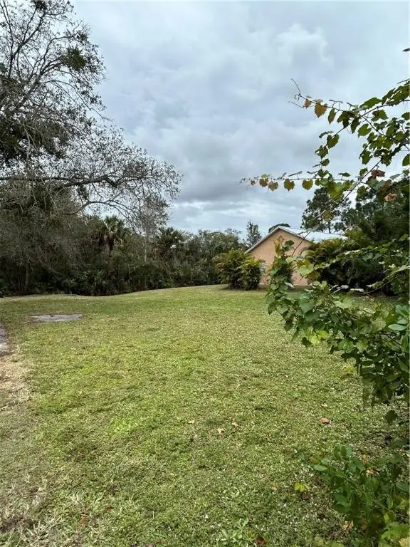 4676 47th CT, Vero Beach, FL 32967