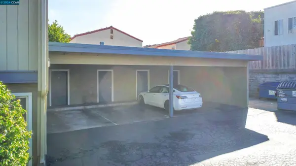 222 Cypress Ave, Marina, CA 93933