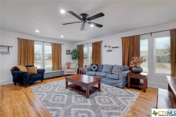 406 Smith ST, Belton, TX 76513