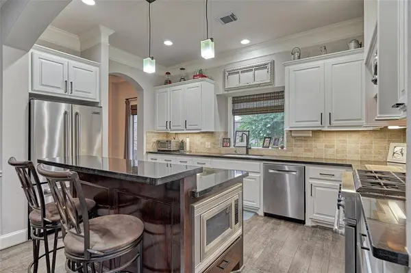 47 Trellis CT, Conroe, TX 77304