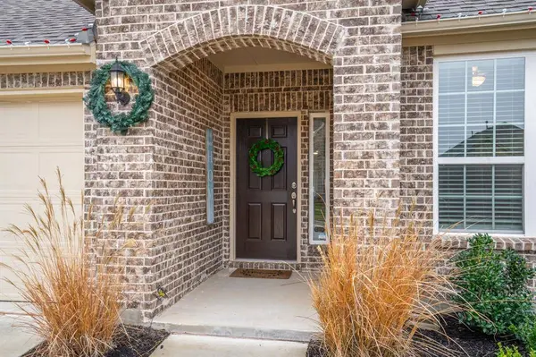 2808 Tobias Lane, Aubrey, TX 76227