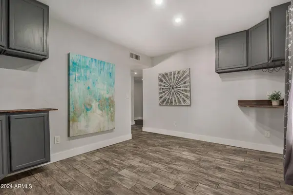 923 W MESQUITE Street, Chandler, AZ 85225