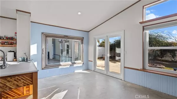 5817 Summer Country DR, Bakersfield, CA 93313