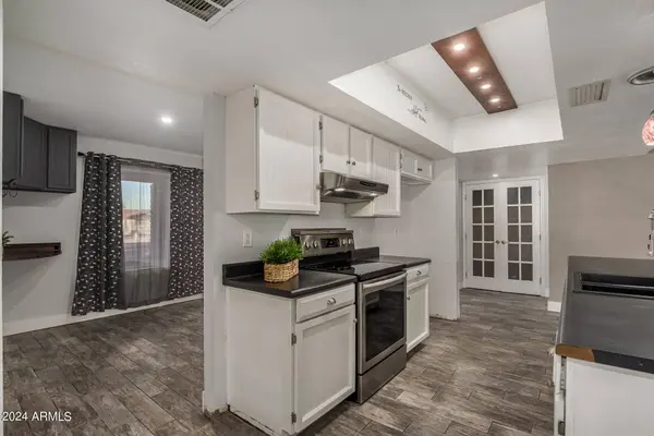 923 W MESQUITE Street, Chandler, AZ 85225